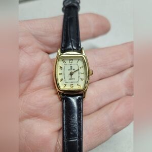 Ladies Sergio Uno quartz watch. New old stock